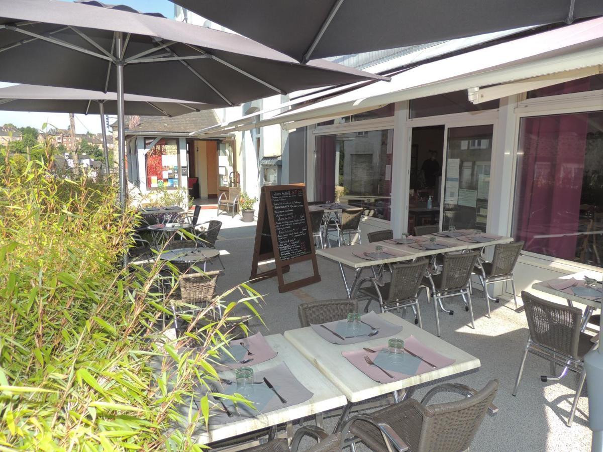 Le Gue De Genes Hotel Ambrieres Les Vallees Luaran gambar